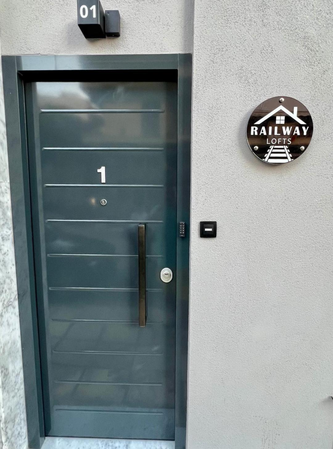 Railway Lofts Apartment Thessaloniki Exterior photo
