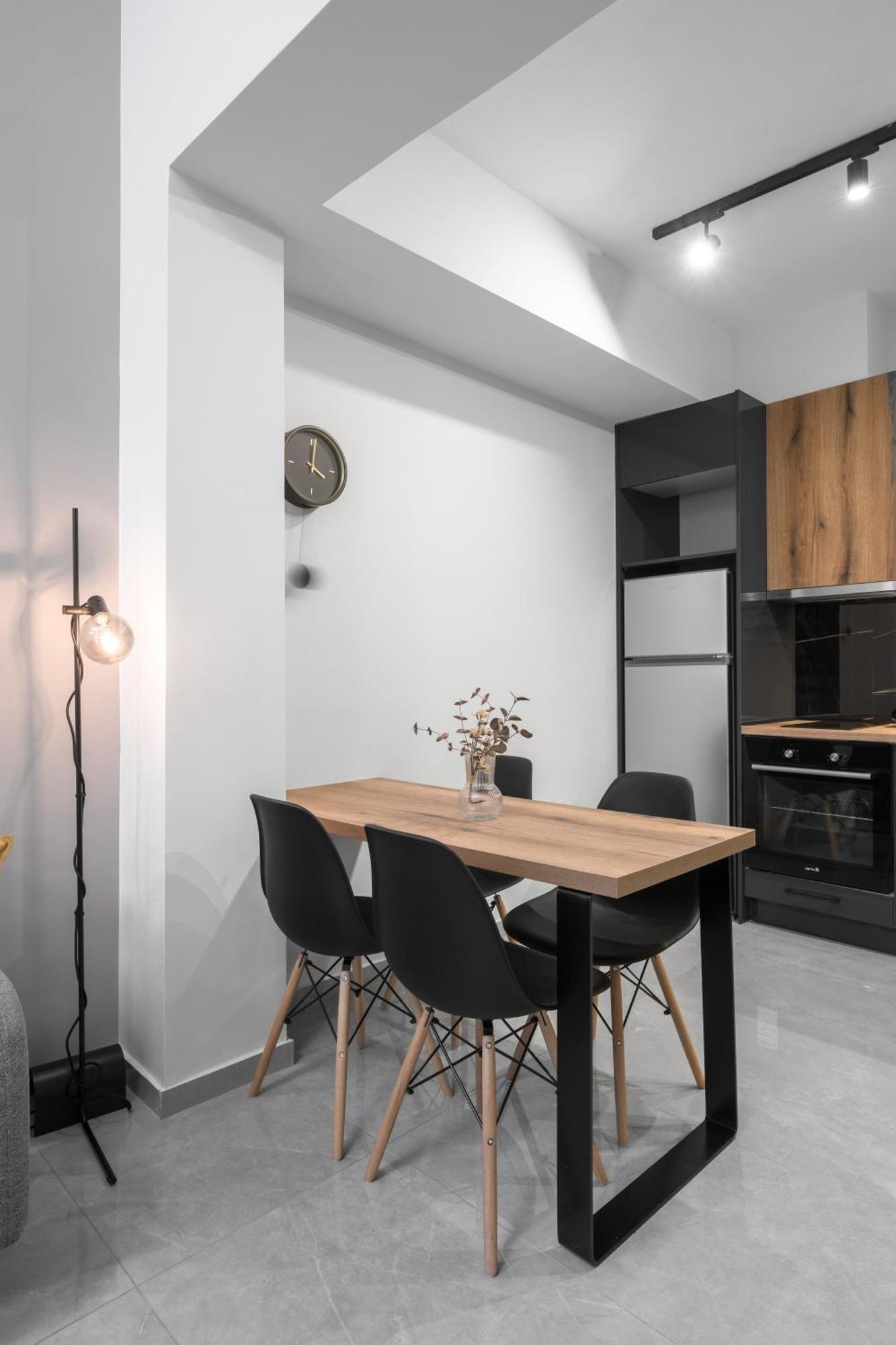 Railway Lofts Apartment Thessaloniki Exterior photo